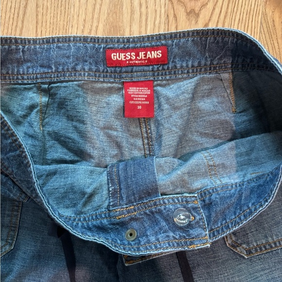 Guess Vintage Capri Jeans - Picture 4 of 6